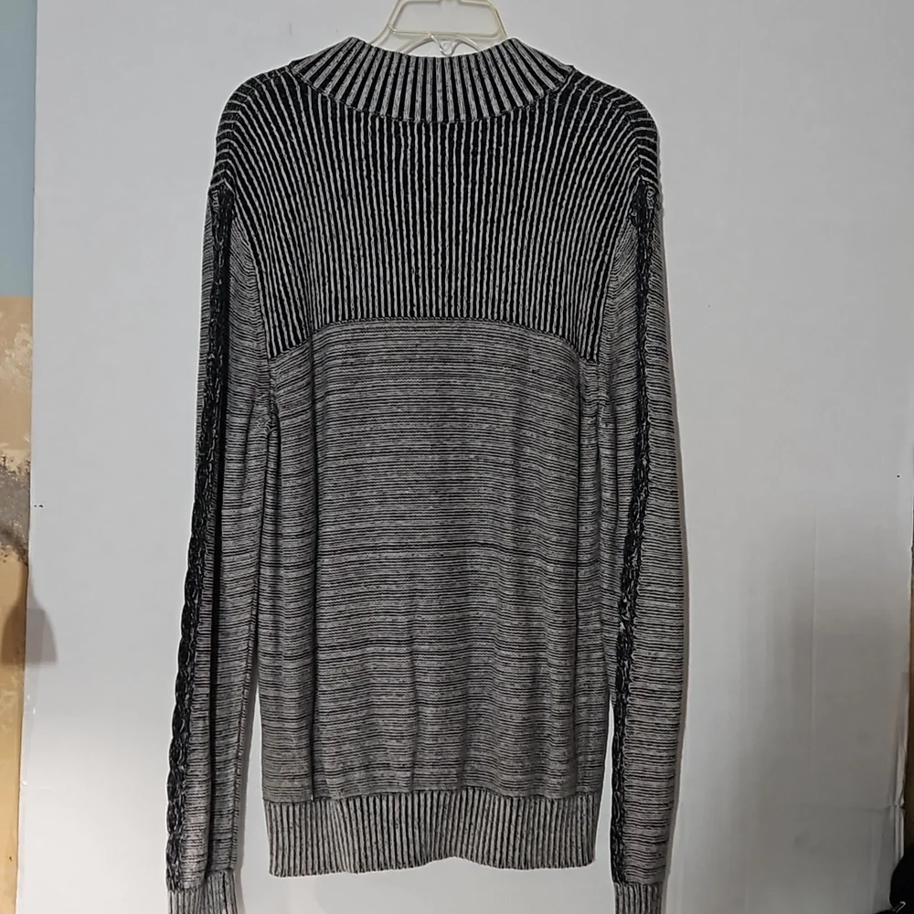 Rock and Republic Sweater Size XL